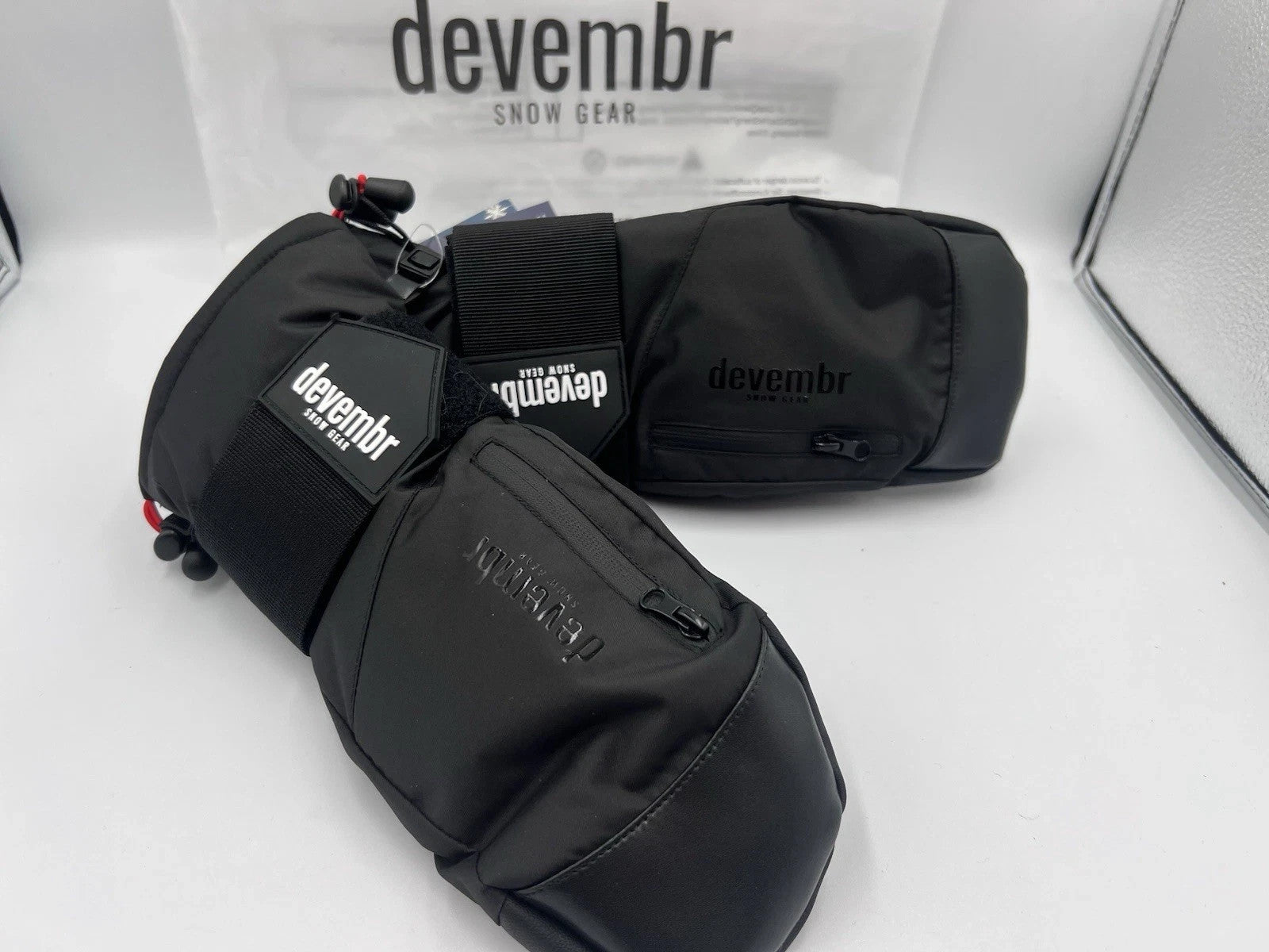 DEVEMBR Snowboarding SKI Warm Gloves Mittens Touch Screen Waterproof  S/M/L Size