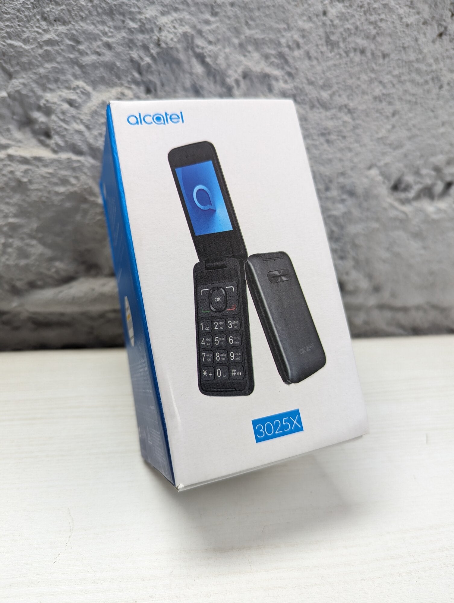 Alcatel 3025X Mobile Phone Unlocked LARGE BUTTON Flip Fold Grey New